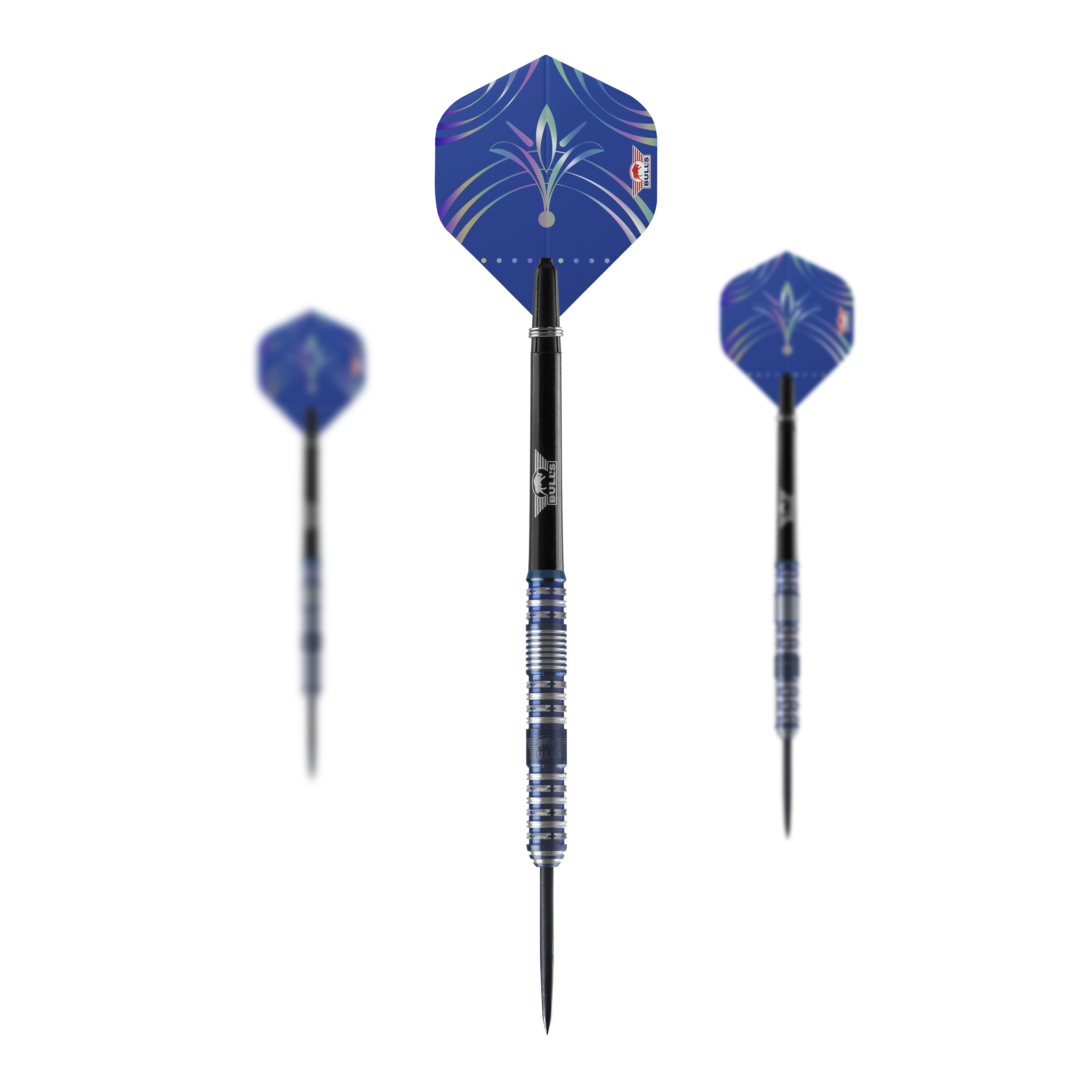 Byki NL Silvian Steeldarts Das Bild zeigt drei Steeldarts des Produkts "Bulls NL Silvian Steeldarts". Die Flights sind blau mit einem dekorativen Muster.