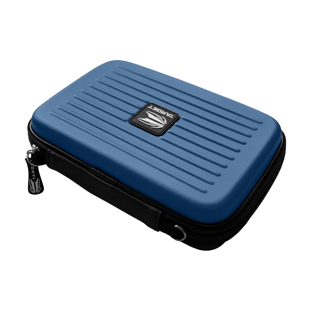 Das Bild zeigt das Produkt 'Target Takoma XL Dartwallet'. Es handelt sich um ein blaues Etui mit Reißverschluss und dem Target-Logo auf der Oberseite.