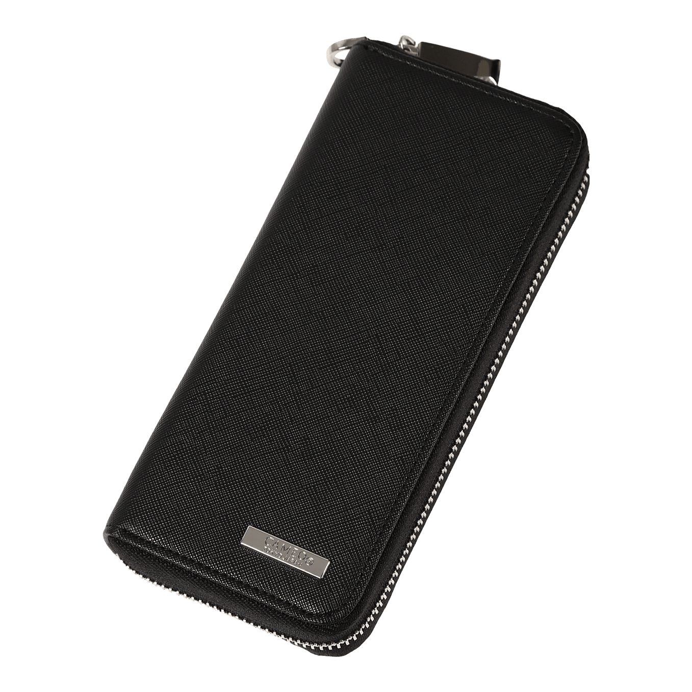 Die Abbildung zeigt ein elegantes, schwarzes Etui mit Reißverschluss. Auf der Vorderseite befindet sich eine kleine silberne Plakette mit der Aufschrift "CAMEO".