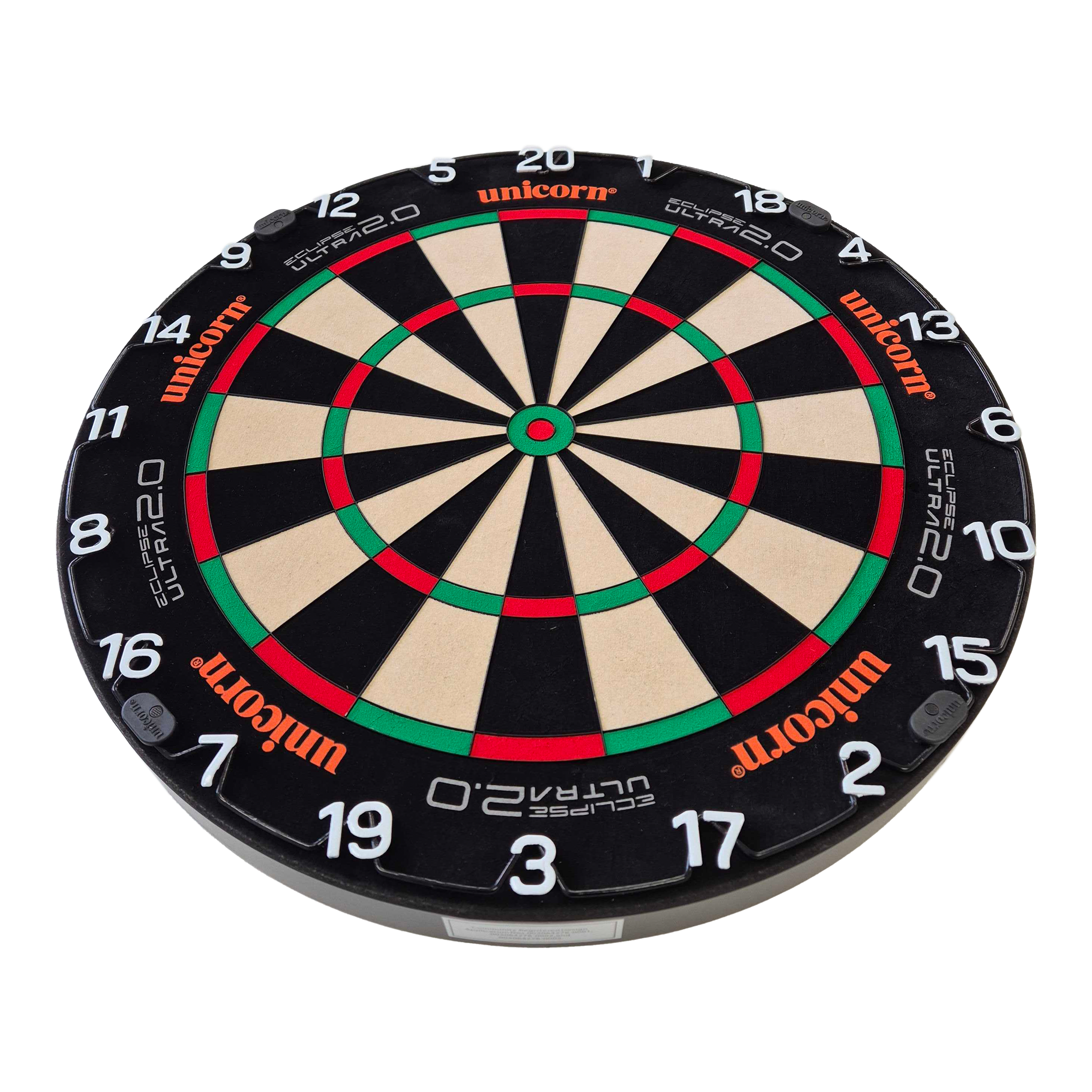 Das Bild zeigt eine Unicorn Eclipse Ultra 2.0 Steeldartboard. Die Dartscheibe hat ein klares, klassisches Design mit Zahlen und farbigen Segmenten.