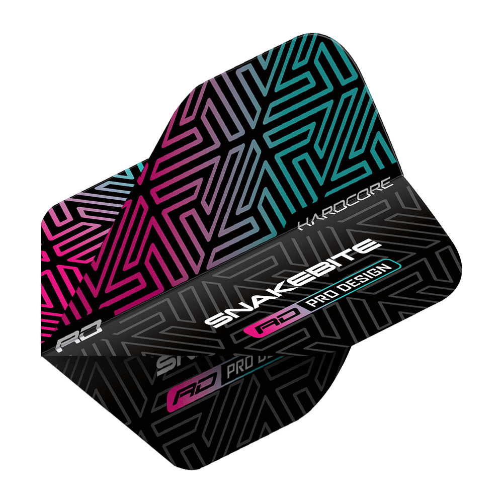 TF6822_Red_Dragon_Hardcore_Peter_Wright_Snakebite_Black-Rainbow_Standard_Flights_2XJFX2bnjsj5Jb Das Bild zeigt ein Dartflight mit einem auffälligen, bunten Muster in Schwarz, Pink und Türkis. Auf dem Flight stehen die Wörter "Hardcore", "Snakebite" und "Pro Design".