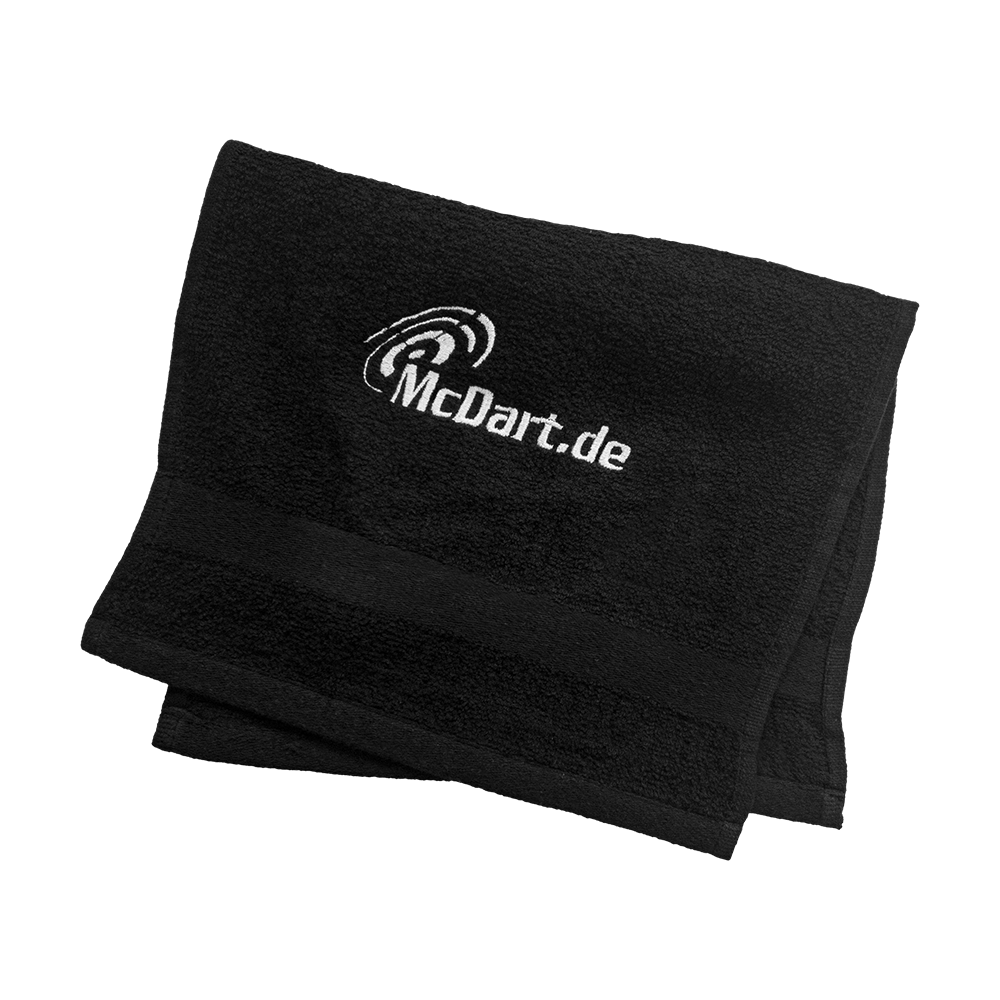38cLhAIysMtRQB Das Bild zeigt ein schwarzes Schweißtuch mit dem Aufdruck "McDart.de". Das Tuch ist ordentlich gefaltet und wirkt weich und hochwertig.