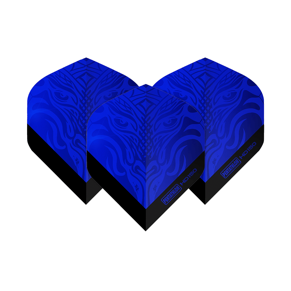 Pentathlon HD150 Metallic Blue Standard Flights Das Bild zeigt drei blaue Dart-Flights mit einem metallischen Muster und der Aufschrift "Pentathlon HD150". Die Flights haben eine standardmäßige, robuste Form und glänzen in einem auffälligen Blau.