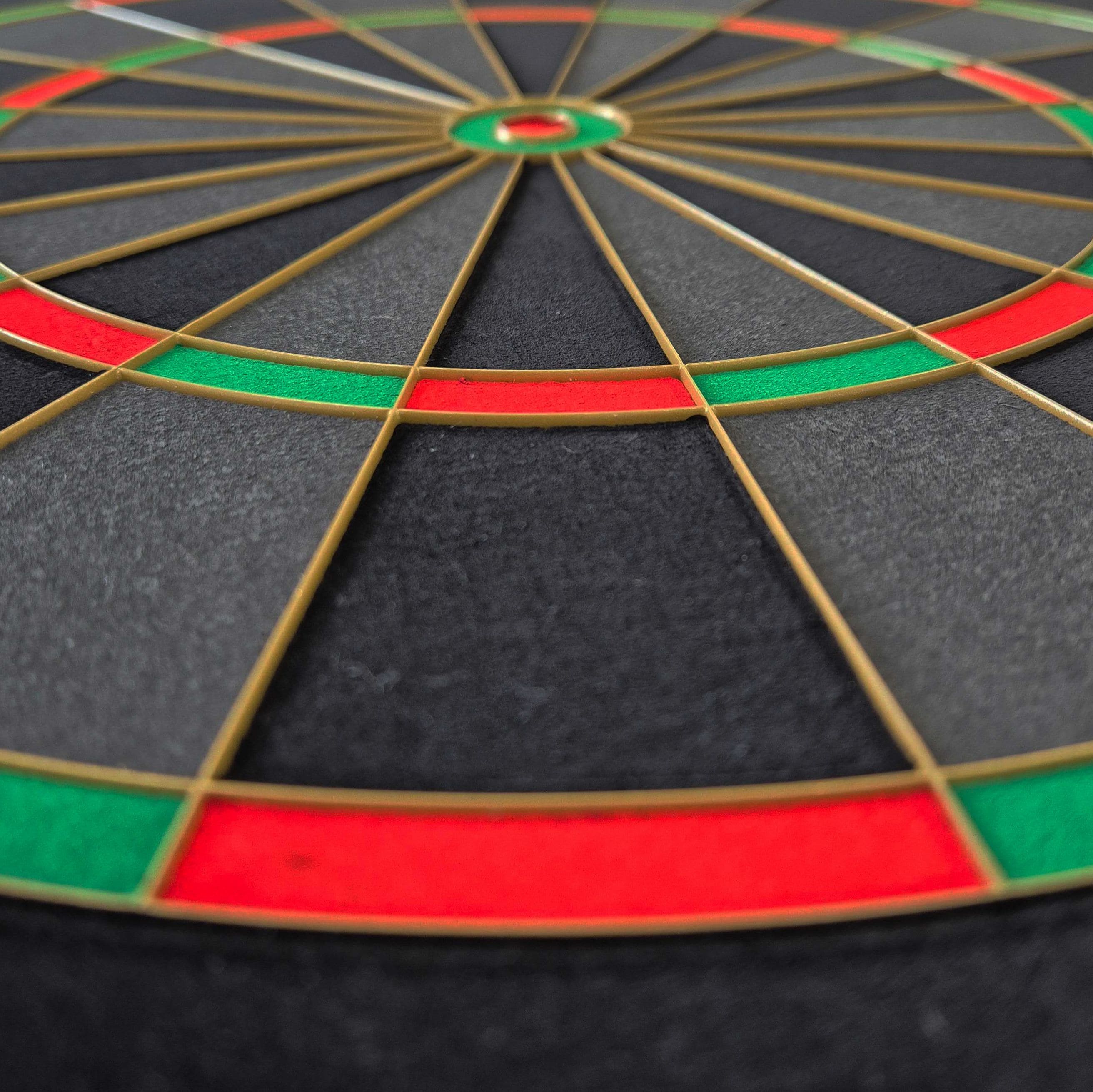 Stalowa tarcza do darta Bulls NL Advantage Black Edition Hier findet sich eine weitere Ansicht des BullsNL Advantage Black Edition Steeldartboards. Das Produkt ist von einer anderen Seite präsentiert.
