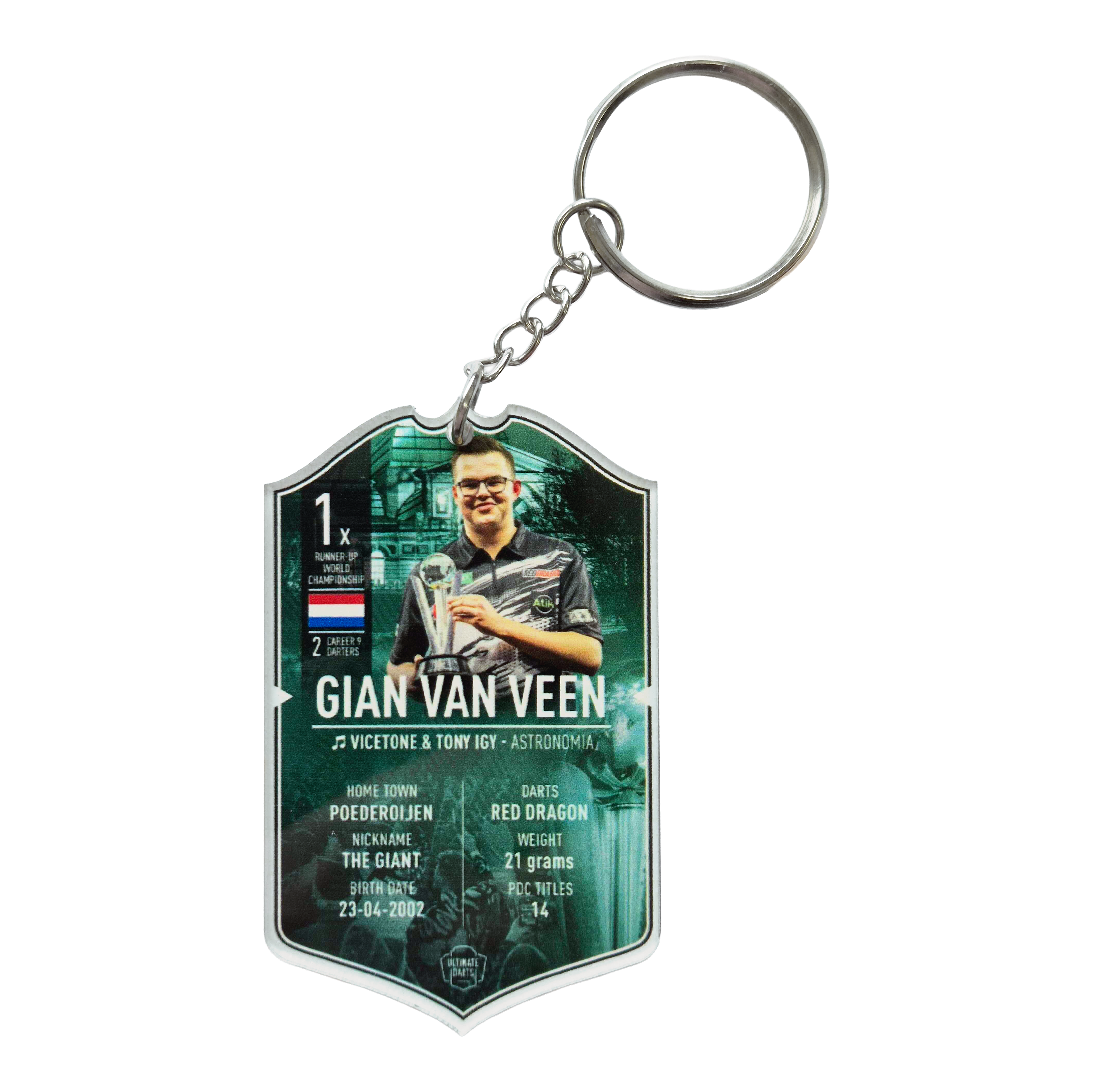 Brelok z kartą Ultimate Darts – Gian Van Veen Ultimate Darts Card Schlüsselanhänger - Gian Van Veen ist abgebildet. Es handelt sich um einen Schlüsselanhänger mit dem Bild des Dartspielers Gian Van Veen.