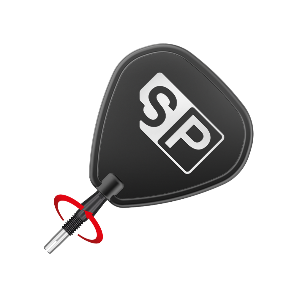 Końcówki do lotek Target Swiss Storm Diamond Point – czarne Auf dem Bild ist eine schwarze Dartflügel mit den weißen Buchstaben "SP" zu sehen. Der Dartflügel ist am Schaft eines Dartpfeils befestigt.