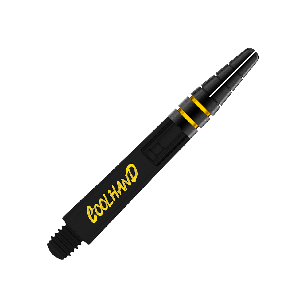 Das Bild zeigt einen schwarzen Dart-Schaft mit gelben Akzenten. Auf dem Schaft steht das Wort "COOLHAND" in gelber Schrift.