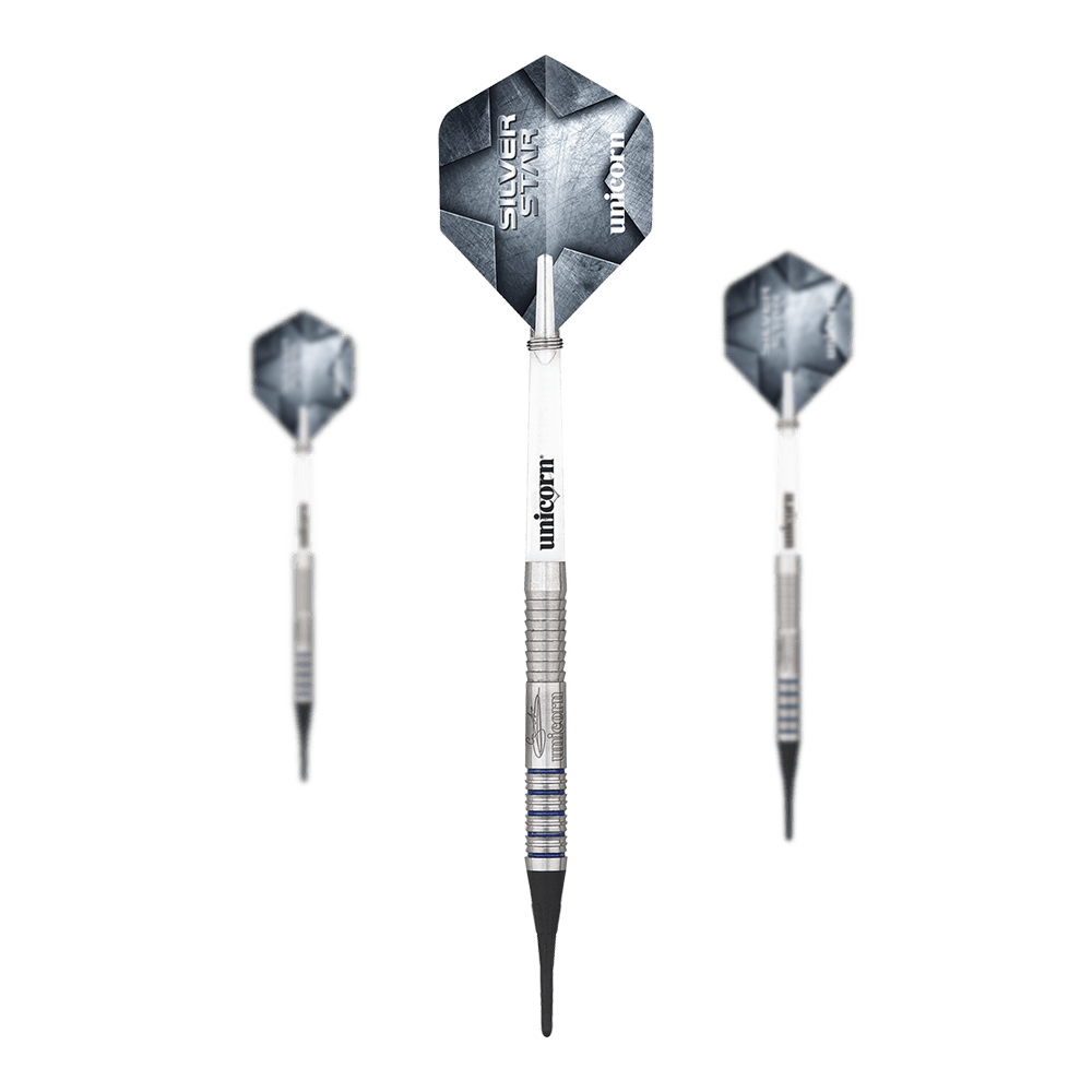 Unicorn Silver Star Var.2 Gary Anderson miękkie lotki Das Bild zeigt drei Softdarts des Modells "Unicorn Silver Star Var.2 Gary Anderson". Die Darts haben silberne Spitzen, einen geriffelten Schaft und blaue Akzente auf dem Barrel.