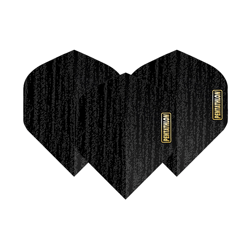 Pentathlon Flights RT Sandblast Das Bild zeigt drei schwarze Dartflights mit sandgestrahltem Muster. Auf jedem Flight steht das gelbe Logo „Pentathlon“.