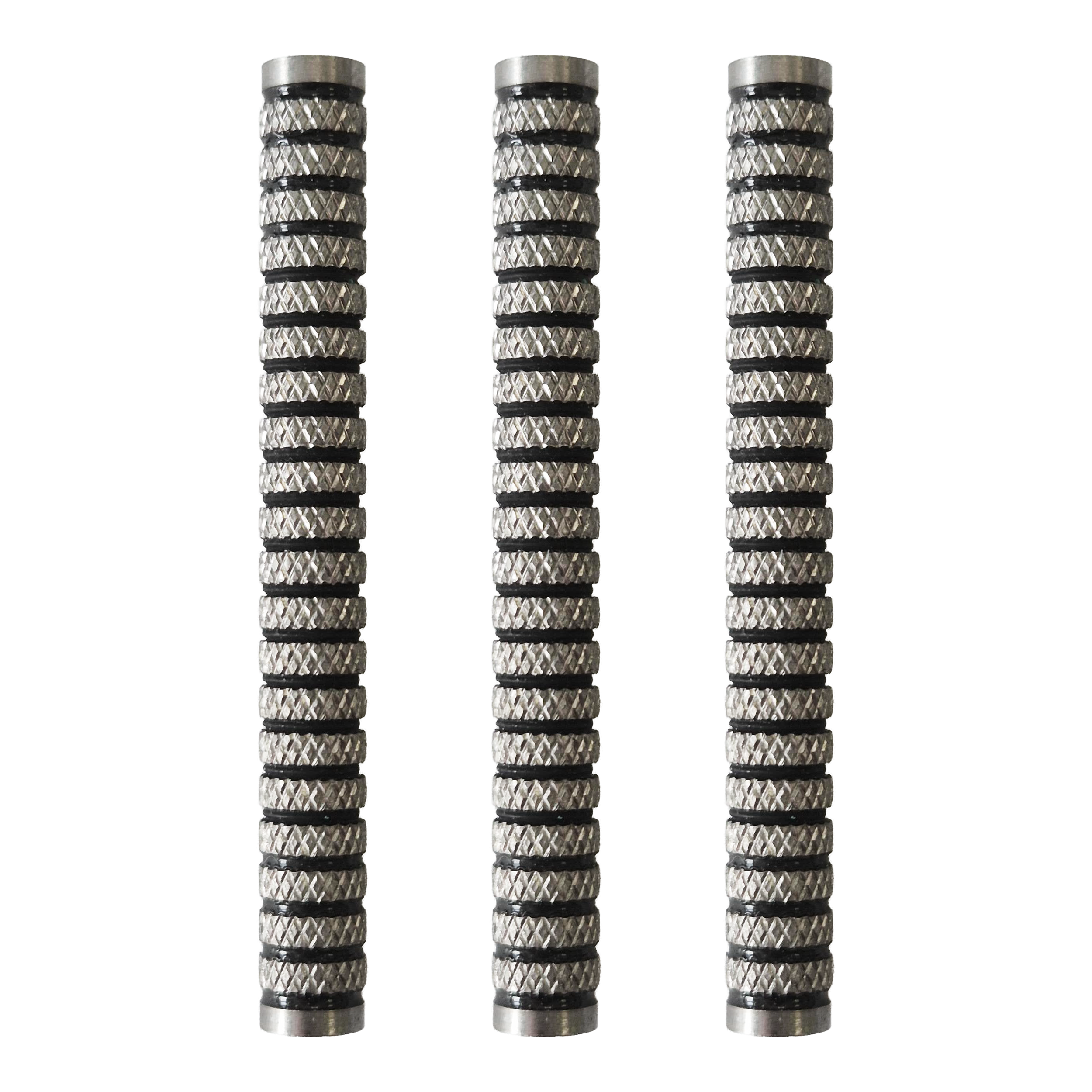 Lufy do rzutek McDart Black Ring Knurled Softdart - 18 g Das Bild zeigt die McDart Black Ring Knurled Softdart Barrels mit einem Gewicht von 18g. Die Barrels sind speziell für Softdarts und zeichnen sich durch eine gerändelte Oberfläche aus.