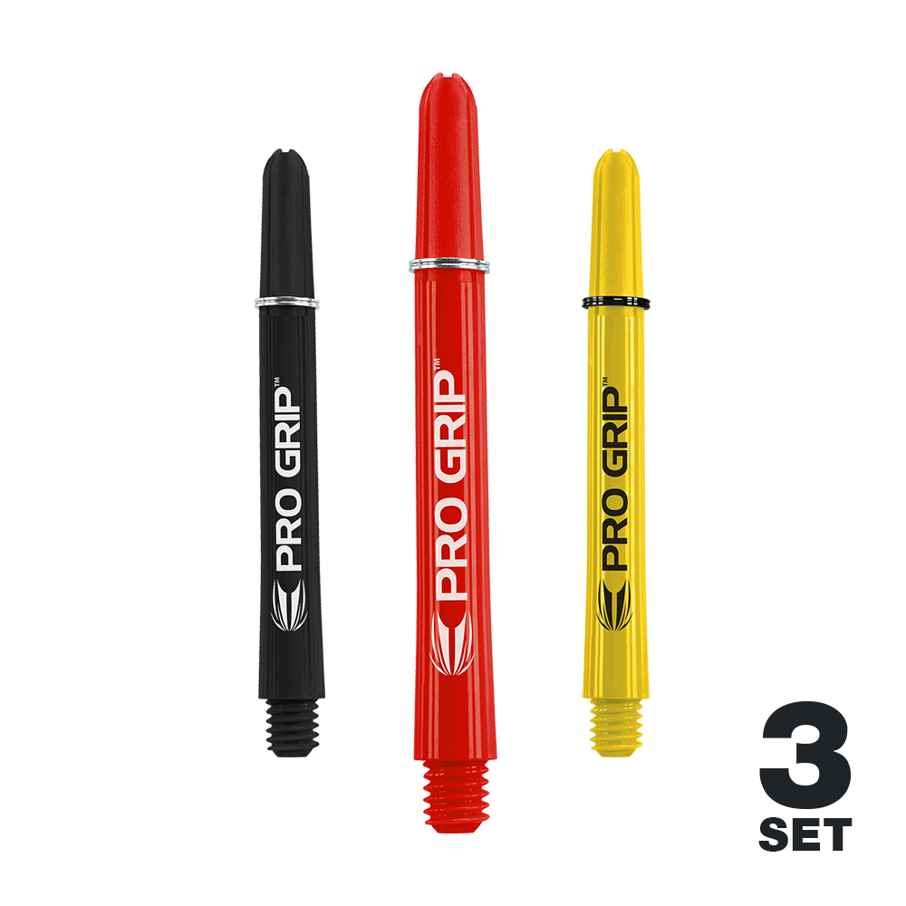 Das Bild zeigt drei Dartshafts in den Farben Schwarz, Rot und Gelb mit der Aufschrift "PRO GRIP". Rechts unten steht "3 SET", was darauf hinweist, dass es sich um ein Set mit drei Teilen handelt.