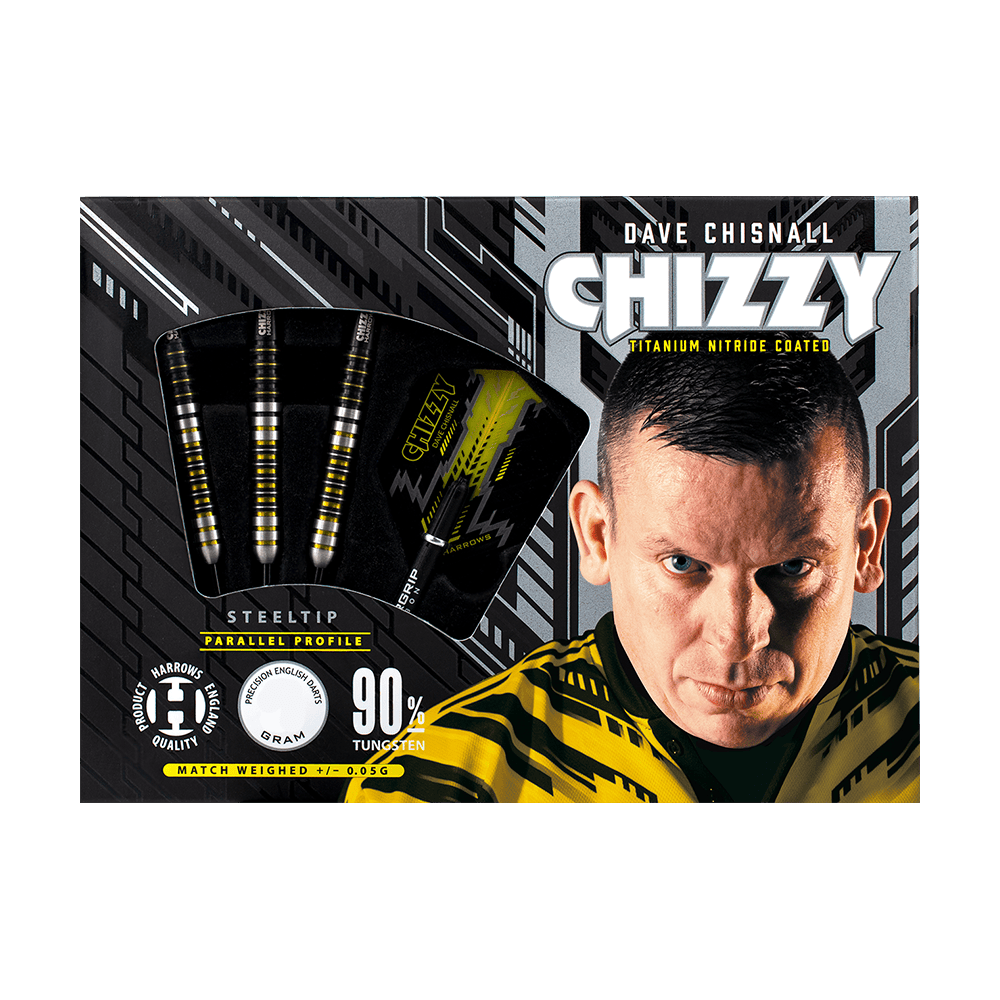 HAXXXXX_Harrows_Chizzy_Steeldarts_3 Das Bild zeigt die Verpackung der "Harrows Dave Chisnall Chizzy Steeldarts". Auf der Verpackung sind die Darts selbst sowie ein Bild eines Mannes und verschiedene Produktinformationen abgebildet.