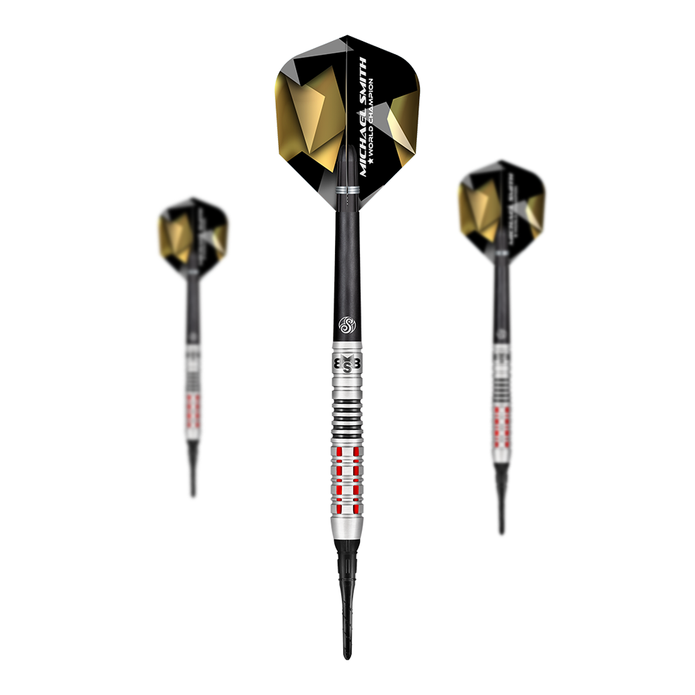 Shot Michael Smith Uwierz w miękkie rzutki Auf dem Bild sind drei Softdarts mit schwarzen und goldenen Flights zu sehen. Auf einem der Flights steht der Name "Michael Smith" geschrieben.
