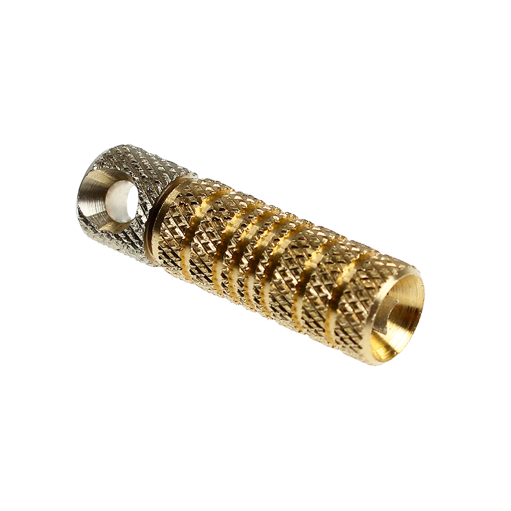 McDart Shaftrestentferner Das Bild zeigt den McDart Shaftrestentferner. Es handelt sich um ein kleines, metallisches Werkzeug zum Entfernen abgebrochener Shafts bei Dartpfeilen.