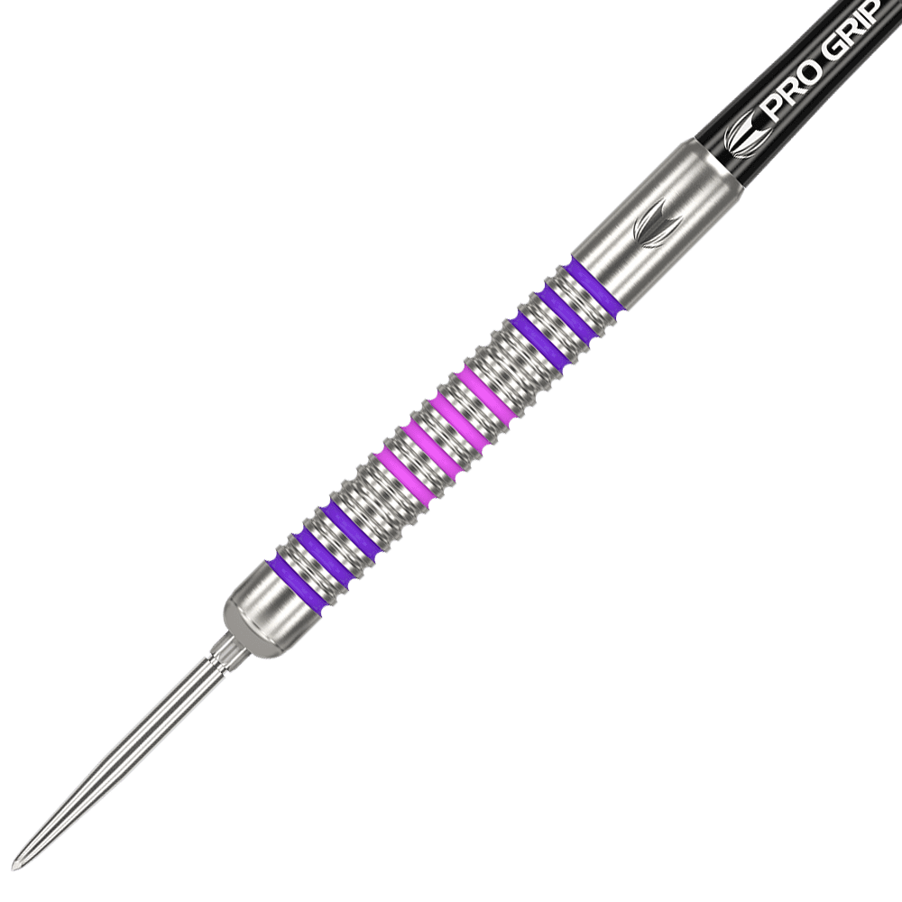 Das Bild zeigt einen Target Eleanor Cairns GEN1 Swiss Point Steeldart mit einem Gewicht von 24g. Der Dart hat einen silbernen Barrel mit violetten und pinken Ringen sowie einer "Pro Grip" Beschriftung auf dem Schaft.