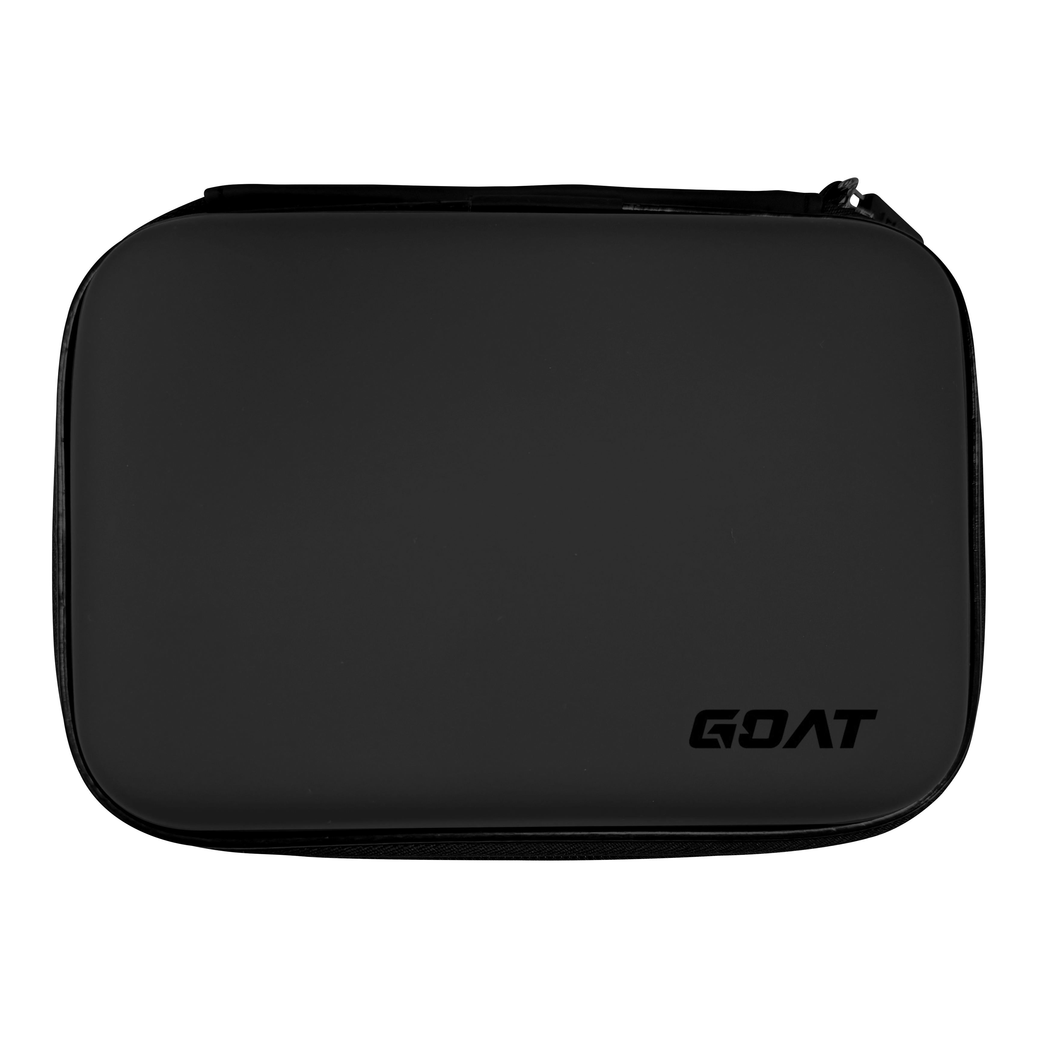 Das Bild zeigt eine schwarze rechteckige Tasche mit abgerundeten Ecken. In der unteren rechten Ecke befindet sich das Logo mit der Aufschrift "GOAT".