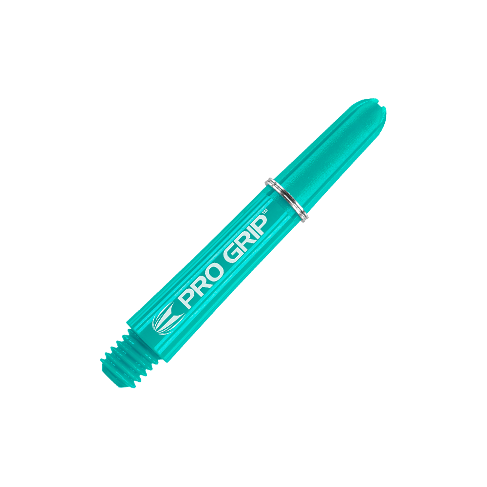 Uchwyty Target Pro Grip - 3 zestawy - Aqua Das Bild zeigt einen aqua-blauen Pro Grip Dart-Schaft mit silbernem Ring. Auf dem Schaft steht der Schriftzug „PRO GRIP“.