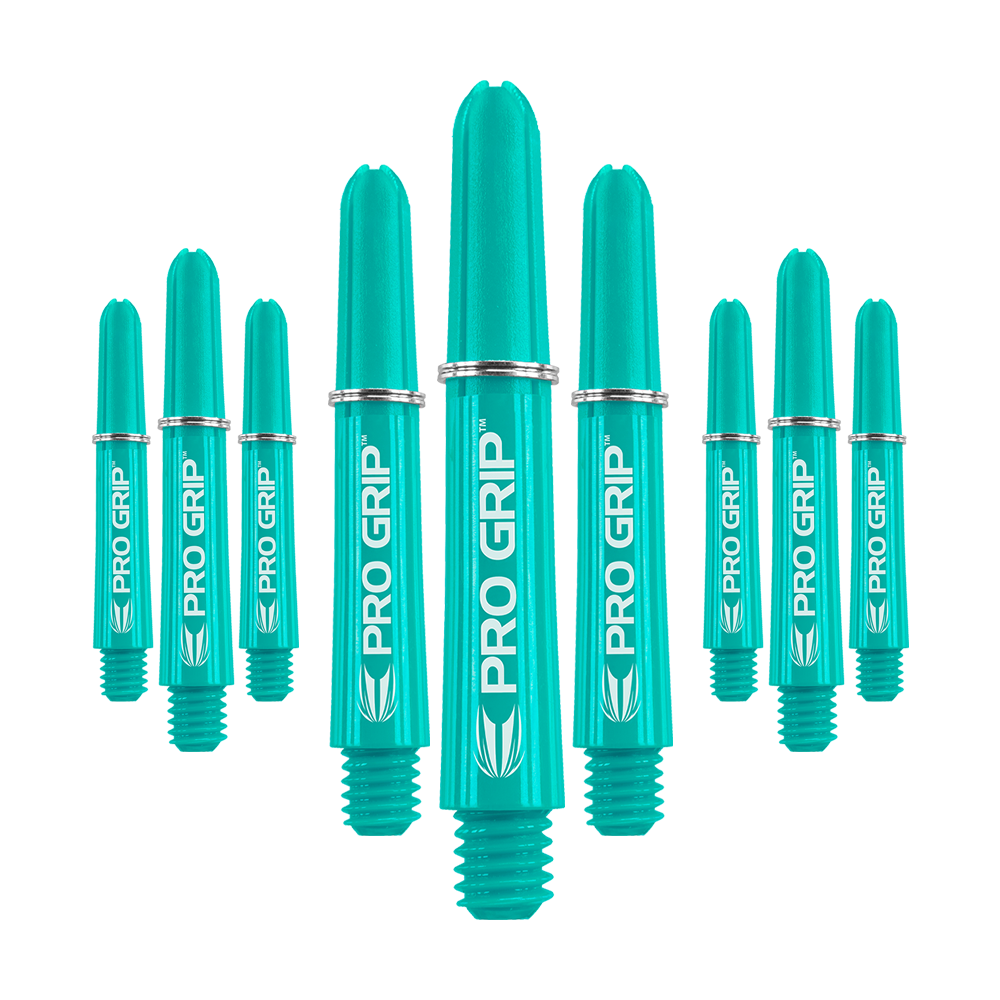 Uchwyty Target Pro Grip - 3 zestawy - Aqua Das Bild zeigt neun türkisfarbene Dartschäfte mit der Aufschrift "PRO GRIP". Die Schäfte sind in einer Gruppe angeordnet und haben silberne Ringe.