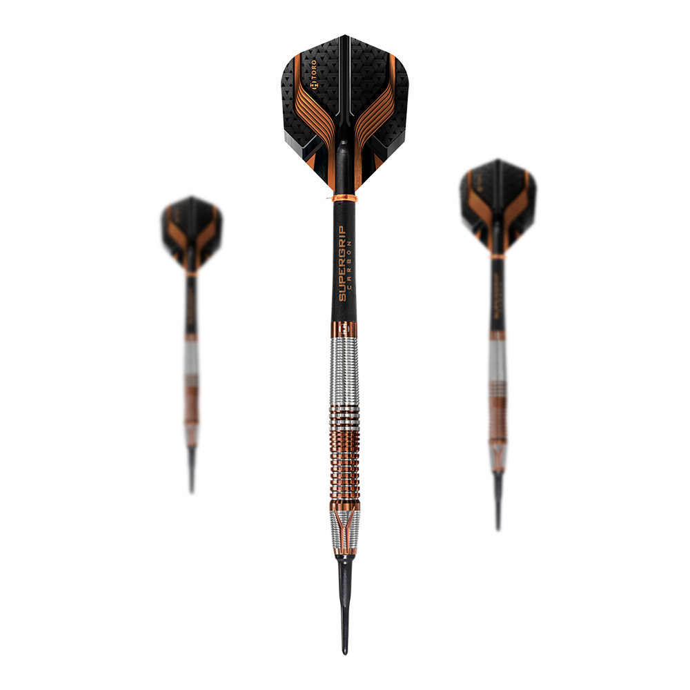 Harrows Toro Softdarts Das Bild zeigt drei Harrows Toro Softdarts mit schwarzen und kupferfarbenen Akzenten. Die Darts haben strukturierte Griffe und schwarze Spitzen.