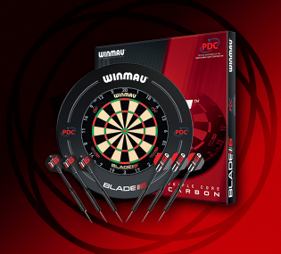 Das Bild zeigt verschiedene Winmau Startersets für Darts. Die Sets sind für Anfänger geeignet.