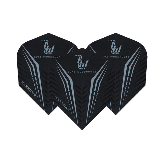 Das Bild zeigt drei Sätze der Harrows Prime Luke Woodhouse Standard Flights für Darts. Sie sind schwarz mit silbernen Linien und dem Namen "Luke Woodhouse" darauf.