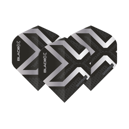 Winmau Prism Delta Blade X Metallic Silver No2 Standardowe lotki Hier sind die Winmau Prism Delta Blade X Metallic Silver No2 Standard Flights abgebildet. Es handelt sich um silberne Dartflights für präzises Darten.
