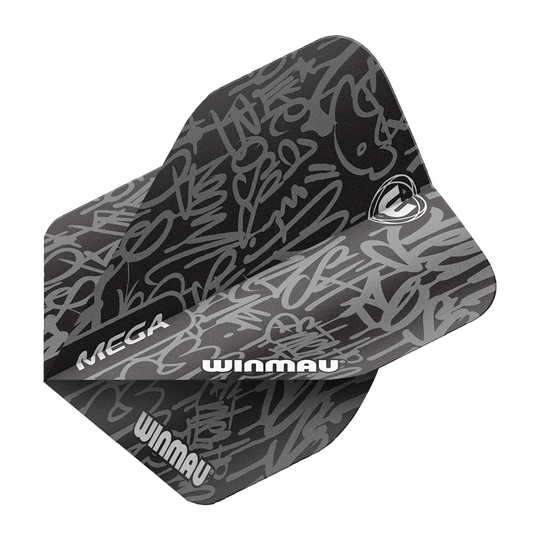6900-244_Winmau_Mega_Black_Standard_Flights_2 Das Bild zeigt das Produkt "Winmau Mega Black Standard Flights". Die Flights sind schwarz mit grauen, grafischen Mustern und dem Winmau-Logo bedruckt.