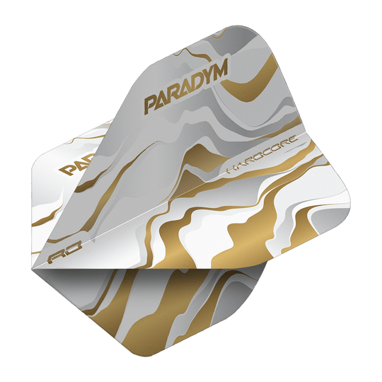 Red Dragon Hardcore Premium Paradym Gold Premium No2 Standard Flights Abgebildet ist ein Flight-Set für Dartpfeile des Produkts Red Dragon Hardcore Premium Paradym Gold Premium No2 Standard Flights. Es handelt sich um hochwertige, goldfarbene Standard-Flights für den Dartsport.
