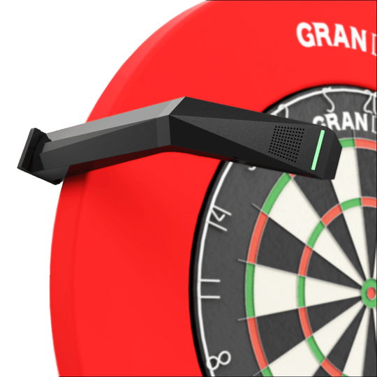 GranDarts Gran Eye GEN2 Steeldart automatyczny system punktacji Das Bild zeigt das GranDarts GranEye Steeldart Auto-Scoring-System, das über einem Dartboard installiert ist. Das schwarze Gerät erkennt automatisch die Treffer auf der Dartscheibe und wertet sie aus.