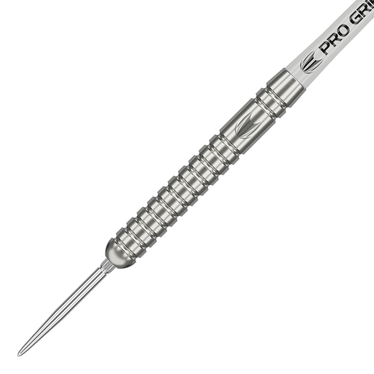 Lotki stalowe Target Rob Cross Voltage Swiss Point Das Bild zeigt einen silbernen Steeldart mit gerilltem Griff und spitzer Metallspitze. Auf dem Schaft steht "PRO GRIP" geschrieben.