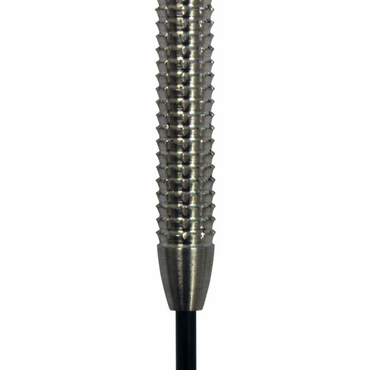 mcggst1 Dies ist ein Giga Grip Steel Barrels 1 Dartpfeil. Er hat einen geriffelten Stahlkörper und eine schwarze Spitze.