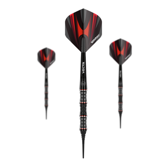 Miękkie lotki Winmau Mervyn King Special Edition Das Bild zeigt drei Winmau Mervyn King Special Edition Softdarts. Die Darts haben schwarze und rote Flights sowie ein detailliertes, schwarz-silbernes Griffstück.