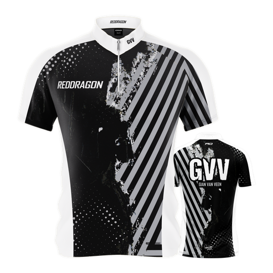 Red Dragon Gian Van Veen Limited Edition Dartshirt wird auf dem Foto gezeigt. Es ist ein speziell entworfenes Dartshirt als Sammlerstück.