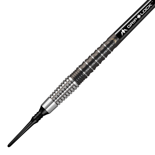 Dies ist der Mission Makara M2 Softdart mit einem Gewicht von 20g. Der Dartpfeil hat ein silber-schwarzes Design mit strukturiertem Griffbereich und einer schwarzen Kunststoffspitze.