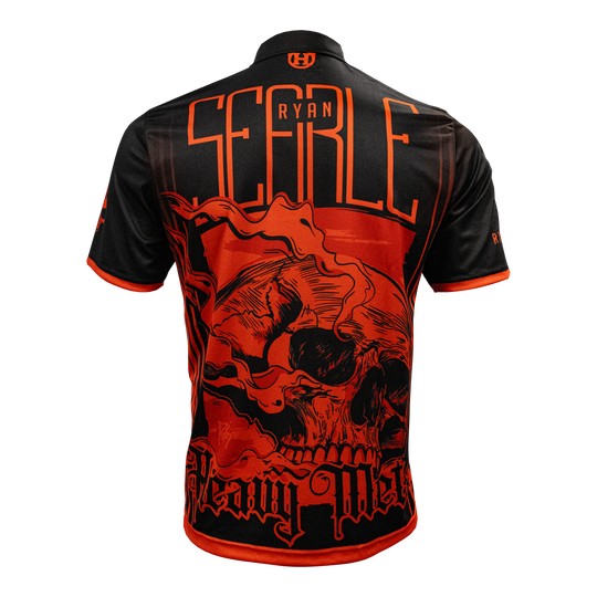 Koszulka Harrow's Ryan Searle Heavy Metal Player Abgebildet ist das Harrows Ryan Searle Heavy Metal Playershirt. Dieses Shirt ist für professionelle Dartspieler geeignet.