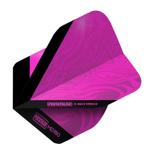 Pentathlon HD150 Metallic Pink Standard Flights Das Bild zeigt das Produkt "Pentathlon HD150 Metallic Pink Standard Flights". Es handelt sich um ein Dart-Flight in metallischem Pink mit schwarzen Akzenten und Markenaufdruck.
