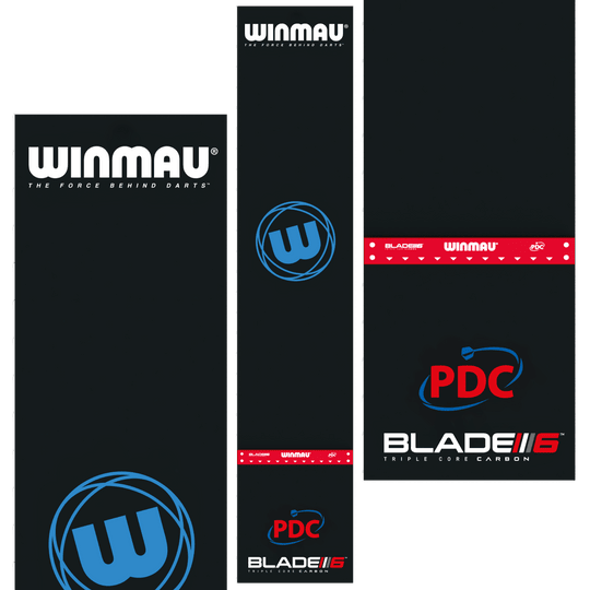 Das Bild zeigt die Winmau Pro-Zone Precision Blade 6 Dartmatte mit Oche in schwarzer Farbe mit verschiedenen Logos und Aufdrucken. Die Matte hat große Schriftzüge wie "WINMAU" und "PDC" sowie farbige Markierungen.