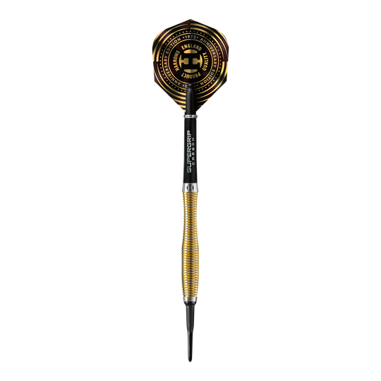 Harrows Anniversary Edition V-Wing Soft Darts - 18g Das Bild zeigt einen Harrows Anniversary Edition V-Wing Softdart mit einem Gewicht von 18g. Der Dartpfeil hat einen goldfarbenen, gerillten Schaft und ein auffälliges Flight-Design in Schwarz und Gold.