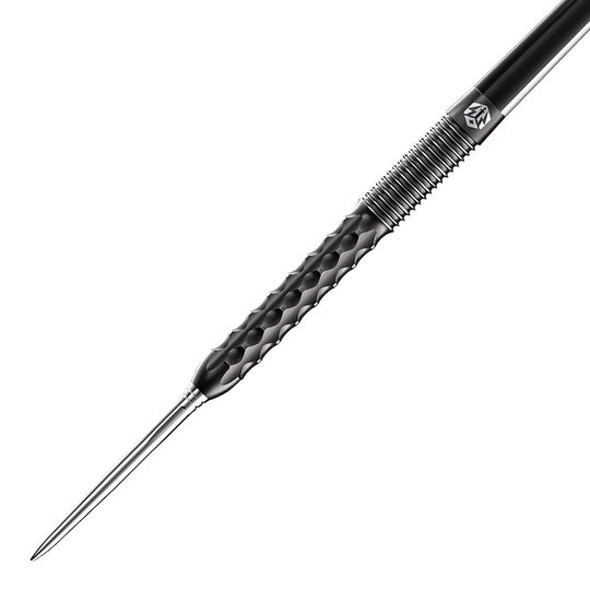 Stalowe lotki Caliburn Sword S1 Das Bild zeigt einen Caliburn Sword S1 Steeldart. Der Dartpfeil hat eine silberne Spitze und einen schwarz strukturierten Griff.