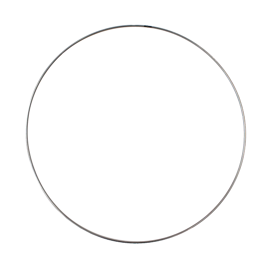 Ring-Weiss_McDart_Dartboard_Ersatz-Zahlenring_Ersatznummern_Weiss_2Lk6012NdcwE1e Das Bild zeigt einen Ersatz-Zahlenring für eine Dartscheibe. Es handelt sich um einen dünnen, runden Metallring, wie er bei klassischen Dartboards verwendet wird.