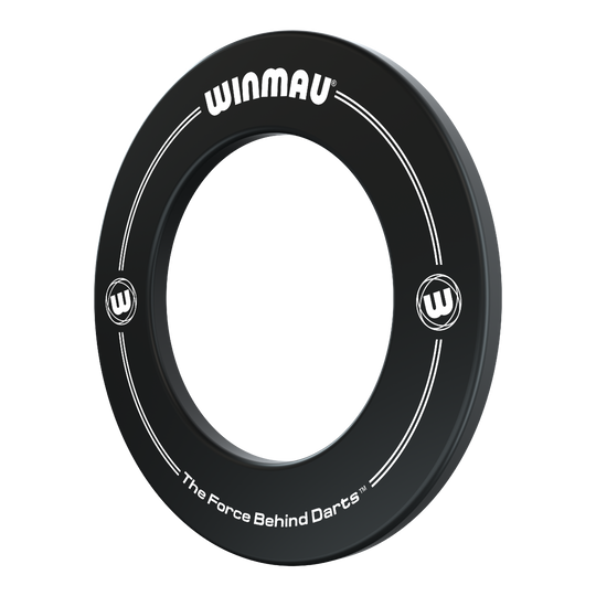 Dies ist ein schwarzer Dartboard-Surround der Marke Winmau. Auf dem Ring steht "The Force Behind Darts" sowie das Winmau-Logo.