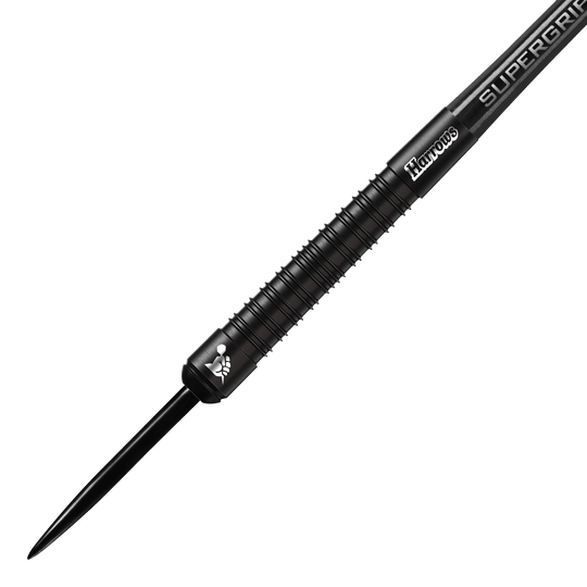 Stalowe lotki Harrows Supergrip Black Edition Das Bild zeigt einen schwarzen Steeldart der Marke Harrows aus der Supergrip Black-Edition. Der Dart hat ein geriffeltes Griffstück und ein elegantes, komplett schwarzes Design.