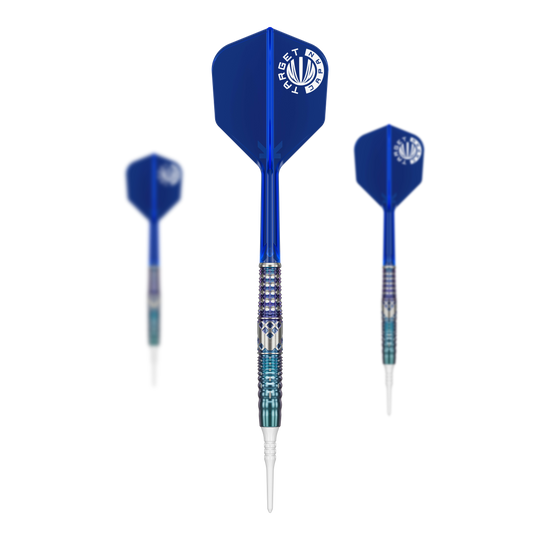Target Japan Cathy Leung Charis GEN5 Soft Darts - 19g Das Bild zeigt drei blaue Softdarts aus der Serie "Target Japan Cathy Leung Charis GEN5 - 19g". Die Spitzen sind weiß, und die Flights tragen das Target-Logo.