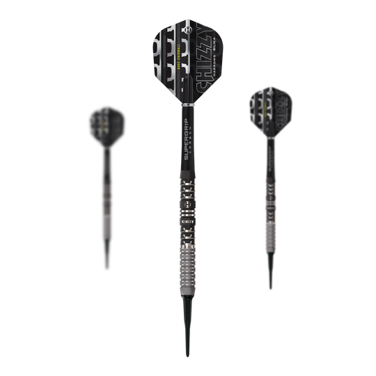 Zu sehen ist das Set der Harrows Dave Chisnall Chizzy Series 4 Softdarts. Das Produkt ist für Dartspieler geeignet, die Softdarts bevorzugen.