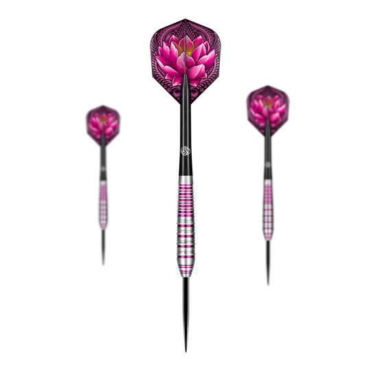 Das Bild zeigt drei Steeldarts mit auffälligen, pinken Flights, die mit einer Lotusblume verziert sind. Die Griffstücke der Darts sind silberfarben mit pinken Ringen gestaltet.