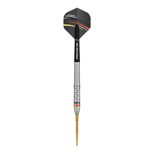Hier ist ein Precise 180 Ricardo Pietreczko GEN1 Steeldart abgebildet. Der Dartpfeil ist für das Steeldartspiel konzipiert.