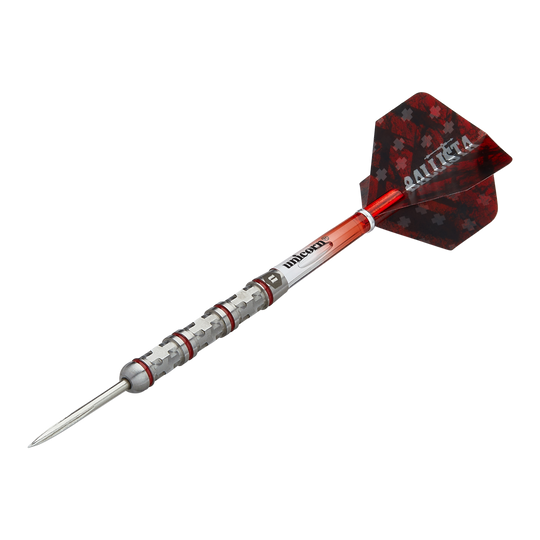 Unicorn Ballista Style 4 stalowe rzutki Das Bild zeigt einen Unicorn Ballista Style 4 Steeldart. Der Dartpfeil hat eine rot-silberne Farbgebung und ein markantes Flight-Design.