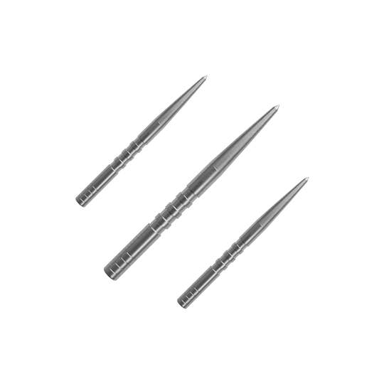 Condor Beak Point z ciętymi końcówkami lotek Das Bild zeigt drei silberne Dartspitzen, die nebeneinander liegen. Sie sind aus Metall und haben eine schlanke, spitze Form.