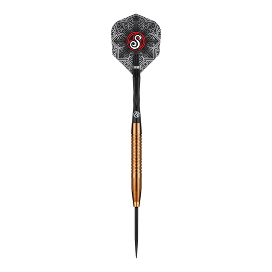 Lotki stalowe Shot Pro Series Jake Womack - 23 g Das Bild zeigt den Shot Pro Series Jake Womack Steeldart mit einem Gewicht von 23 Gramm. Der Dart hat ein auffälliges schwarzes Flight-Design und einen goldfarbenen, gerillten Barrel.
