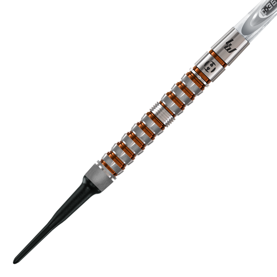 Gezeigt wird das Harrows Luke Woodhouse Series 3 Softdarts - 18g Set. Die Softdarts sind Teil der Luke Woodhouse Serie.